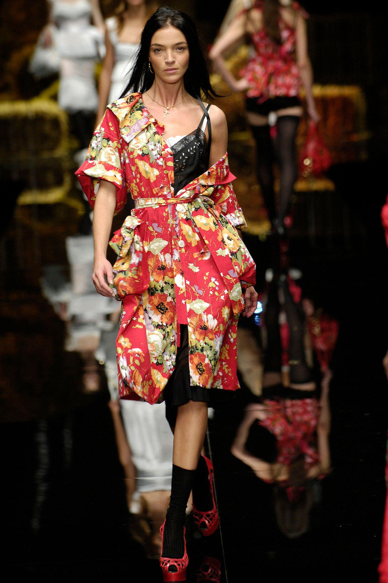 Dolce & Gabbana fashion show for Spring/Summer 2006