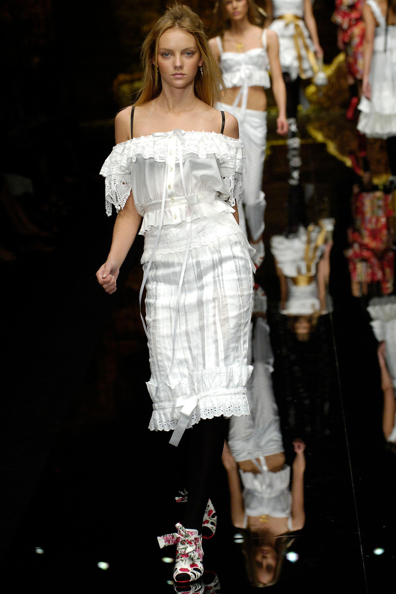 Dolce & Gabbana fashion show for Spring/Summer 2006