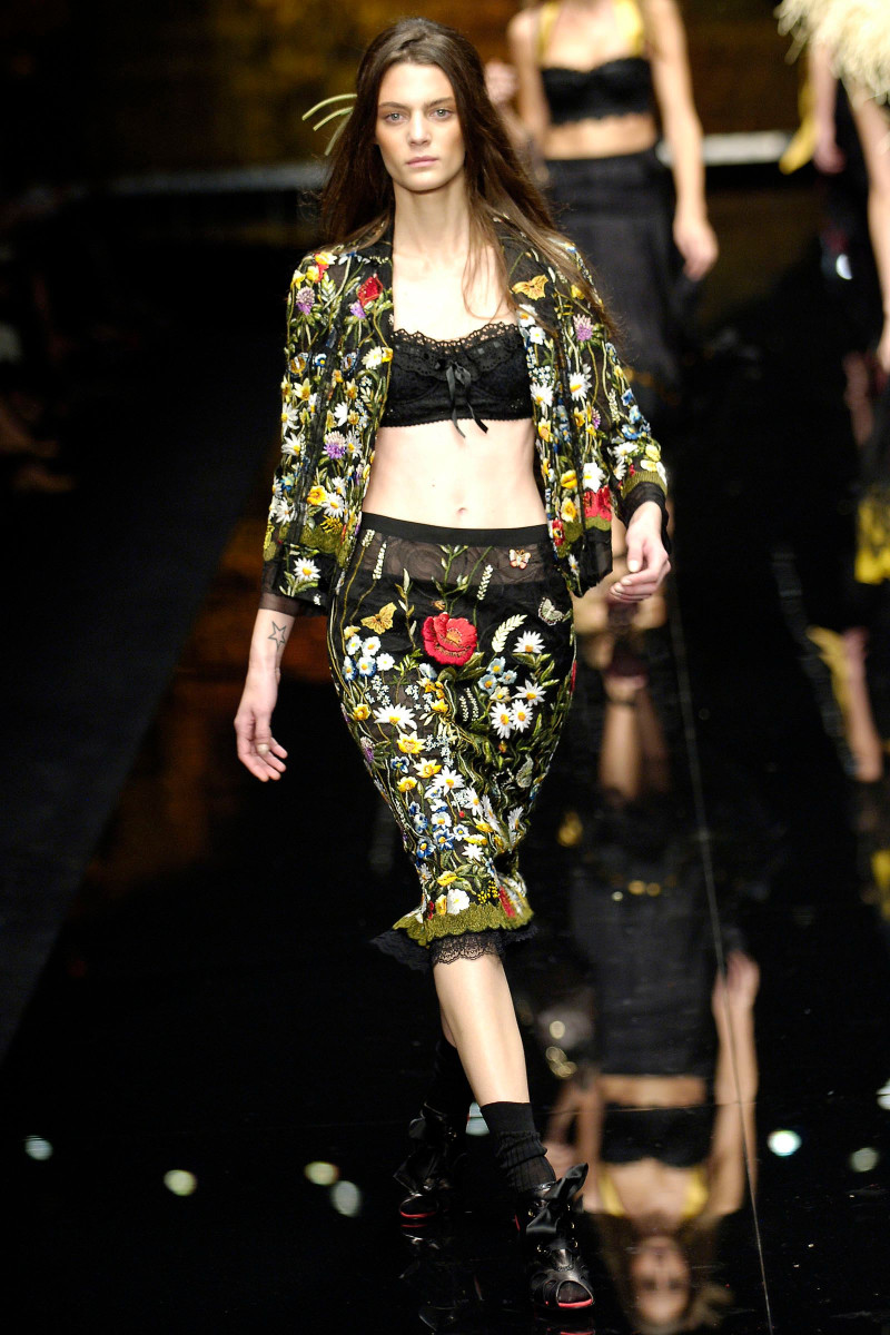 Dolce & Gabbana fashion show for Spring/Summer 2006