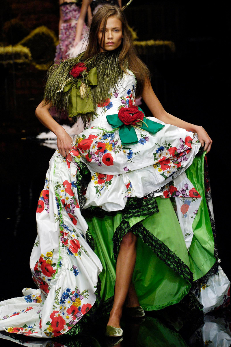 Dolce & Gabbana fashion show for Spring/Summer 2006