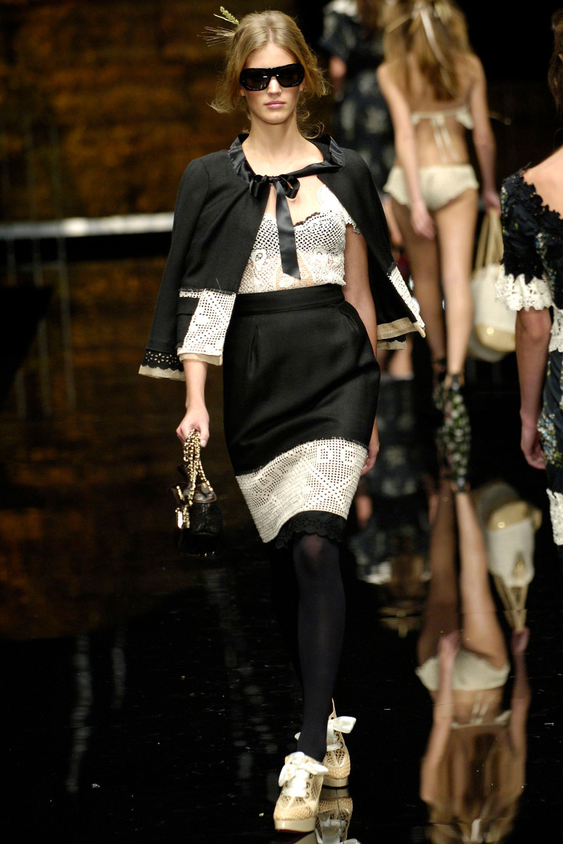 Dolce & Gabbana fashion show for Spring/Summer 2006
