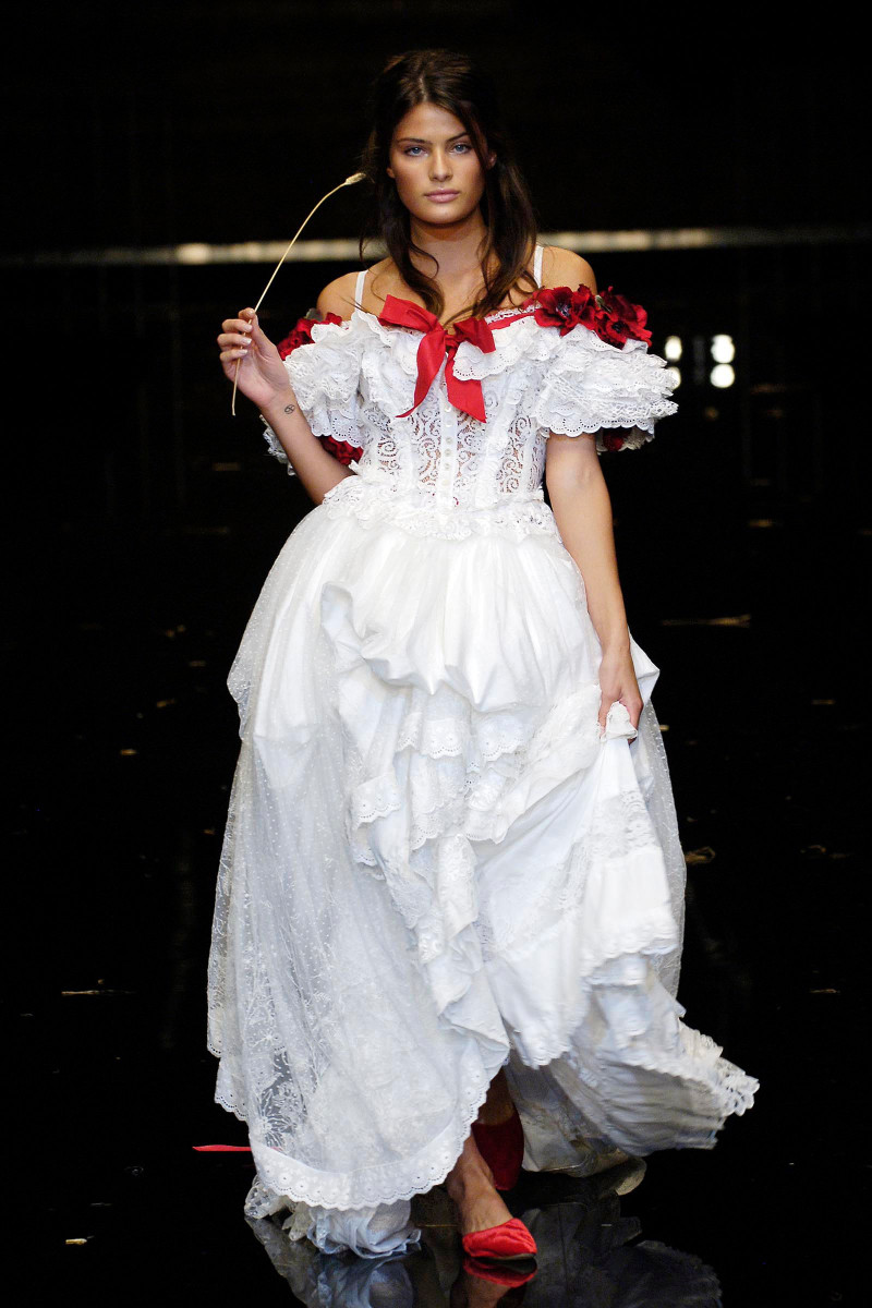 Dolce & Gabbana fashion show for Spring/Summer 2006