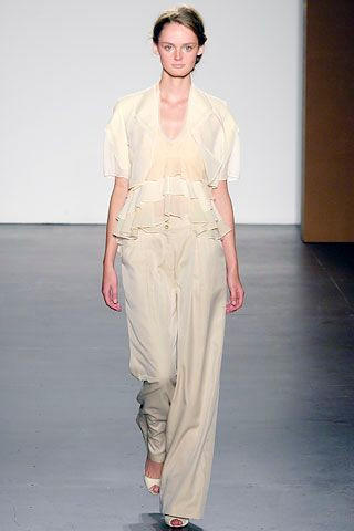 DooRi fashion show for Spring/Summer 2006