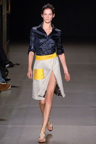 Giles Deacon fashion show for Spring/Summer 2006