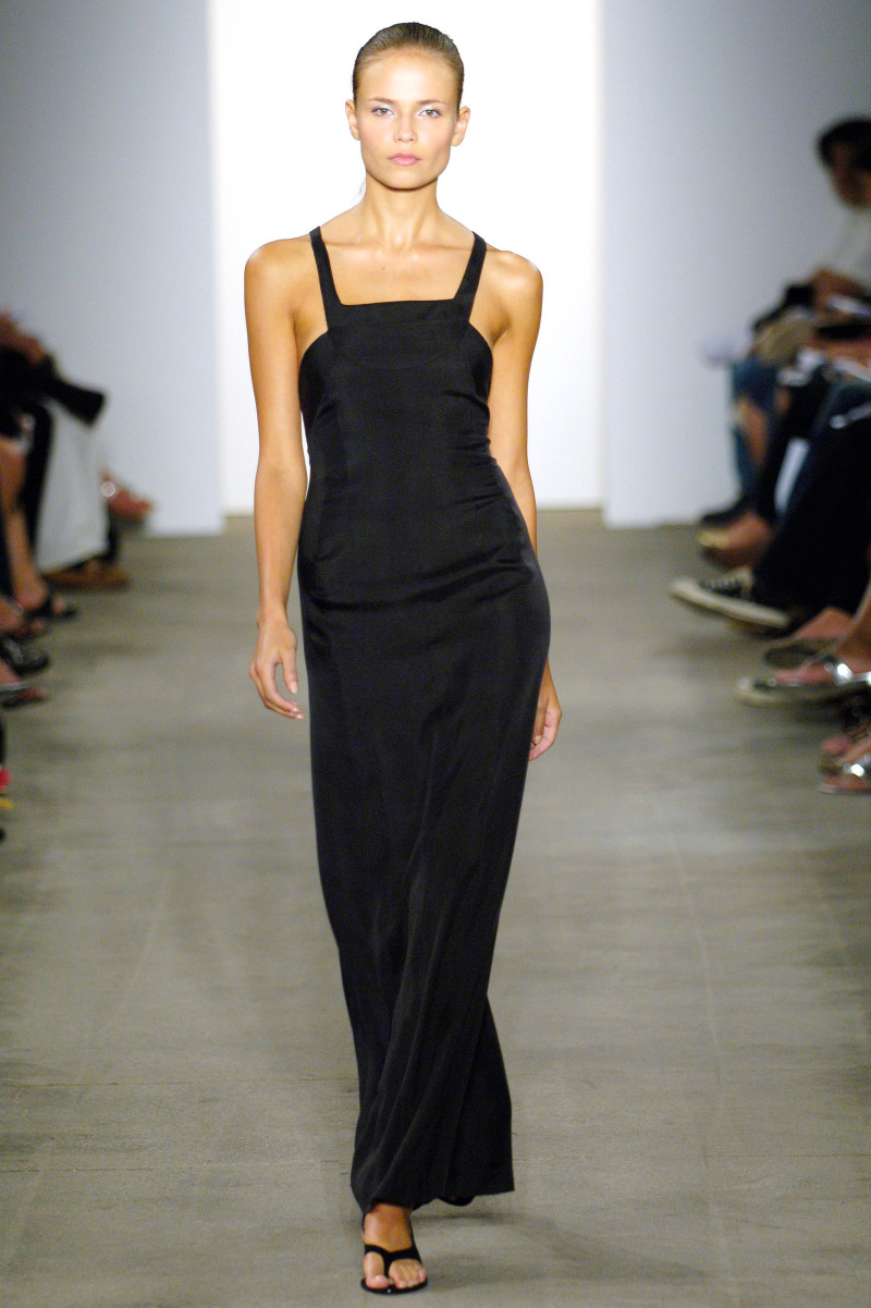 Narciso Rodriguez fashion show for Spring/Summer 2006