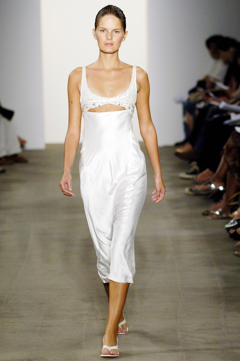 Narciso Rodriguez fashion show for Spring/Summer 2006