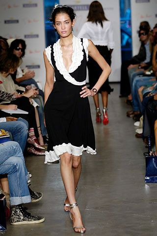 Stephen Burrows fashion show for Spring/Summer 2006