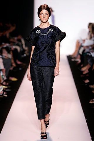 Vera Wang fashion show for Spring/Summer 2006