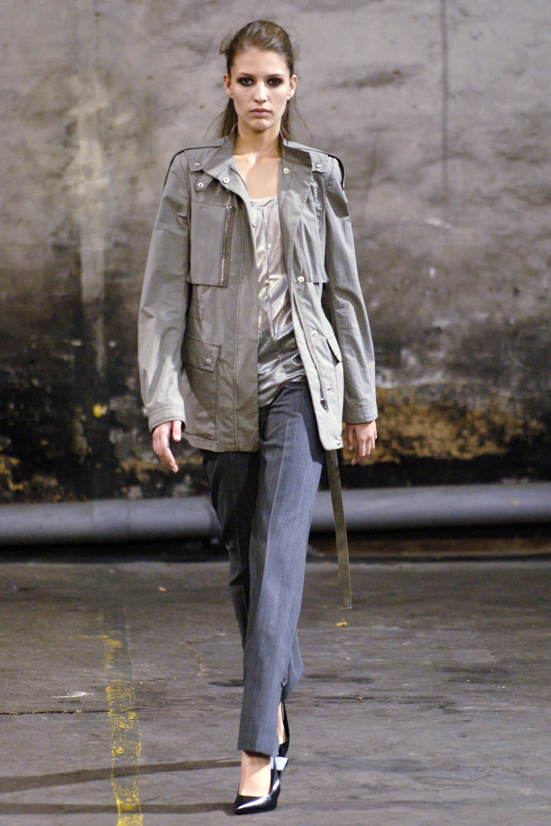 Veronique Branquinho fashion show for Spring/Summer 2006