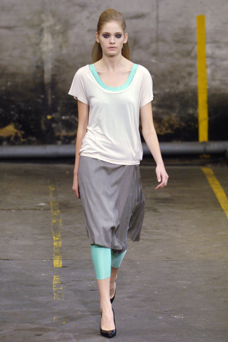 Veronique Branquinho fashion show for Spring/Summer 2006