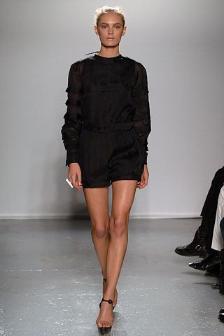 Veronique Leroy fashion show for Spring/Summer 2006