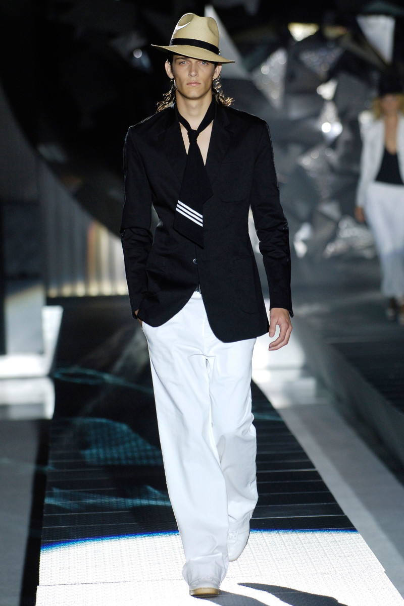 Y-3 fashion show for Spring/Summer 2006