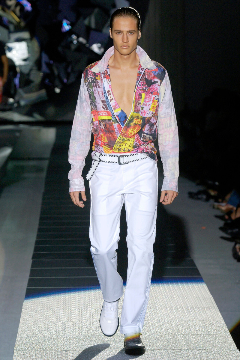 Y-3 fashion show for Spring/Summer 2006