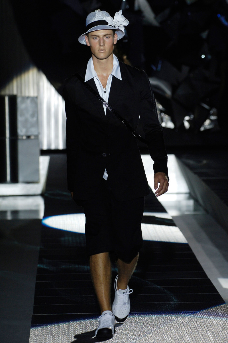 Y-3 fashion show for Spring/Summer 2006