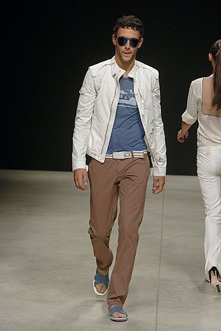 Alessandro Dell\'Acqua fashion show for Spring/Summer 2006