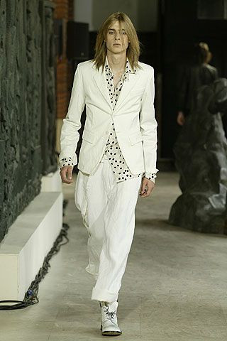 Ann Demeulemeester fashion show for Spring/Summer 2006