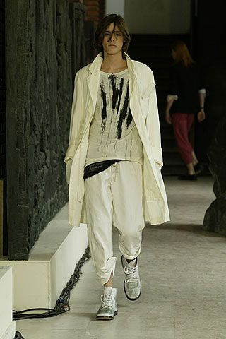 Ann Demeulemeester fashion show for Spring/Summer 2006