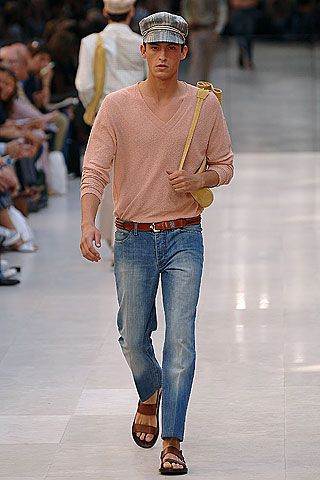 Burberry fashion show for Spring/Summer 2006