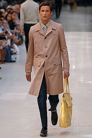 Burberry fashion show for Spring/Summer 2006