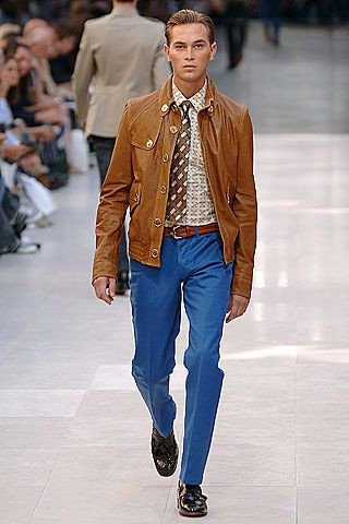 Burberry fashion show for Spring/Summer 2006