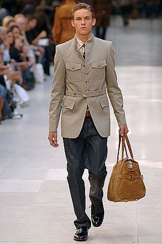 Burberry fashion show for Spring/Summer 2006