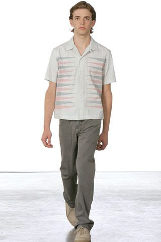 Hussein Chalayan fashion show for Spring/Summer 2006