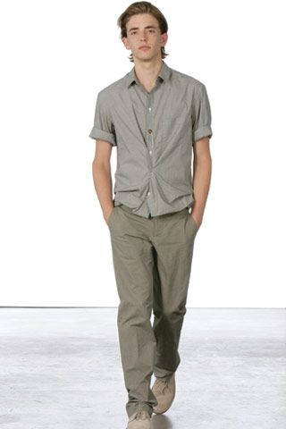 Hussein Chalayan fashion show for Spring/Summer 2006