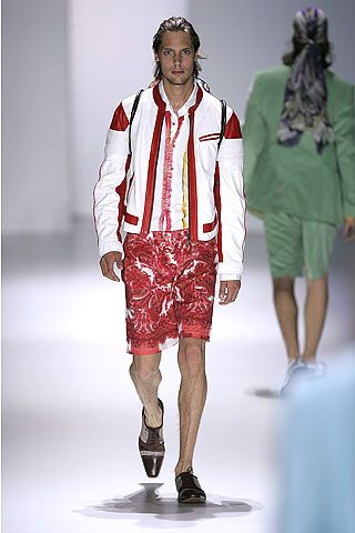 Etro fashion show for Spring/Summer 2006