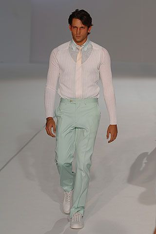 Givenchy fashion show for Spring/Summer 2006