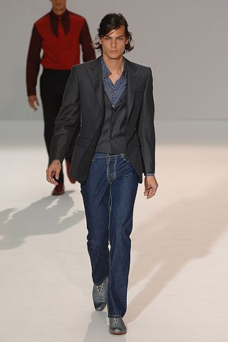 Givenchy fashion show for Spring/Summer 2006