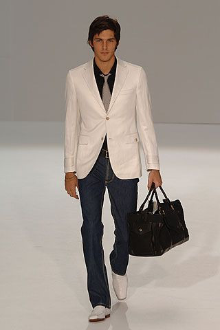 Givenchy fashion show for Spring/Summer 2006