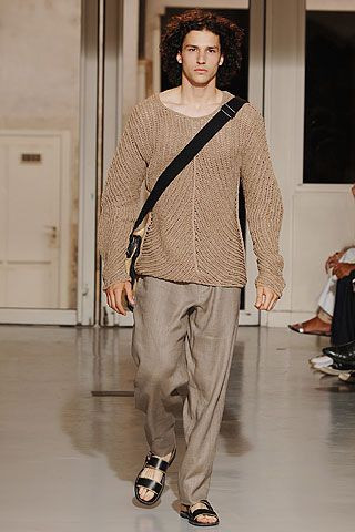 Issey Miyake fashion show for Spring/Summer 2006