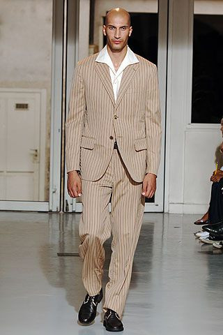 Issey Miyake fashion show for Spring/Summer 2006