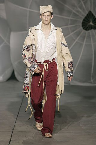 Alexander McQueen fashion show for Spring/Summer 2006