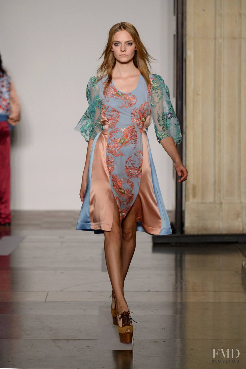 Nimuë Smit featured in  the Jonathan Saunders fashion show for Spring/Summer 2014