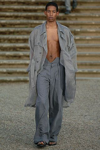 Raf Simons fashion show for Spring/Summer 2006