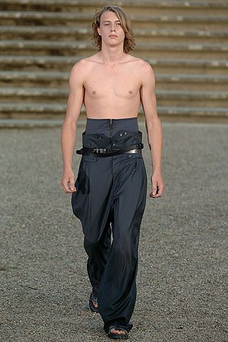 Raf Simons fashion show for Spring/Summer 2006