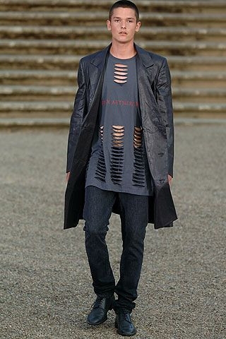 Raf Simons fashion show for Spring/Summer 2006