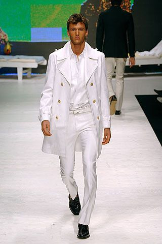 Valentino fashion show for Spring/Summer 2006