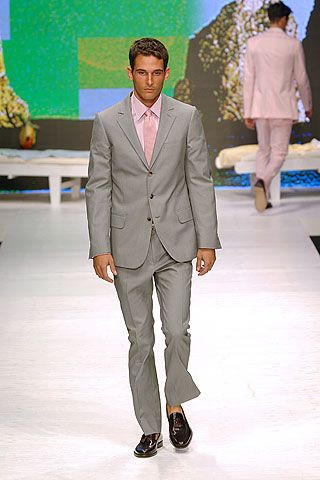 Valentino fashion show for Spring/Summer 2006