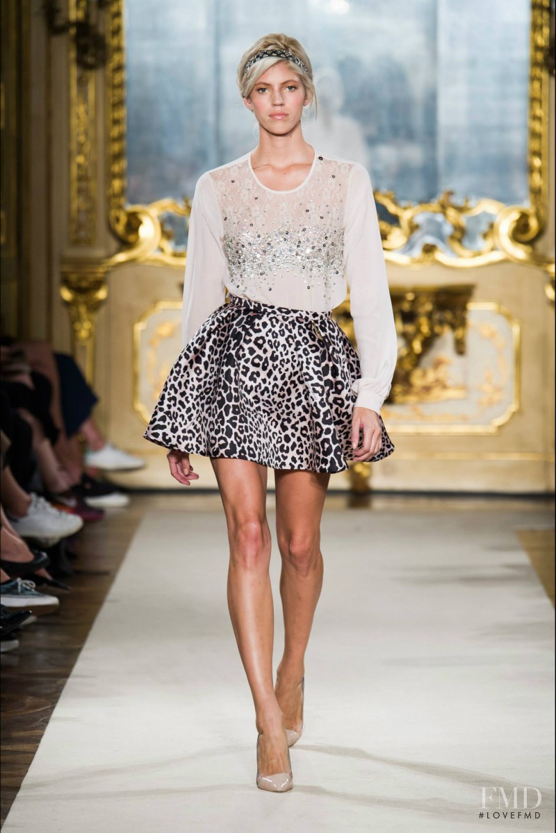 Devon Windsor featured in  the Elisabetta Franchi fashion show for Spring/Summer 2015