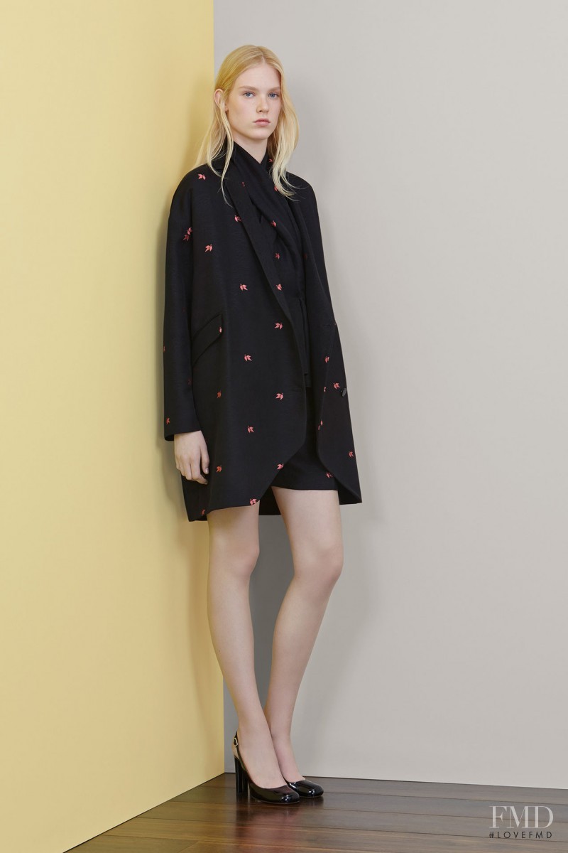 Charlene Hoegger featured in  the Mulberry fashion show for Resort 2015