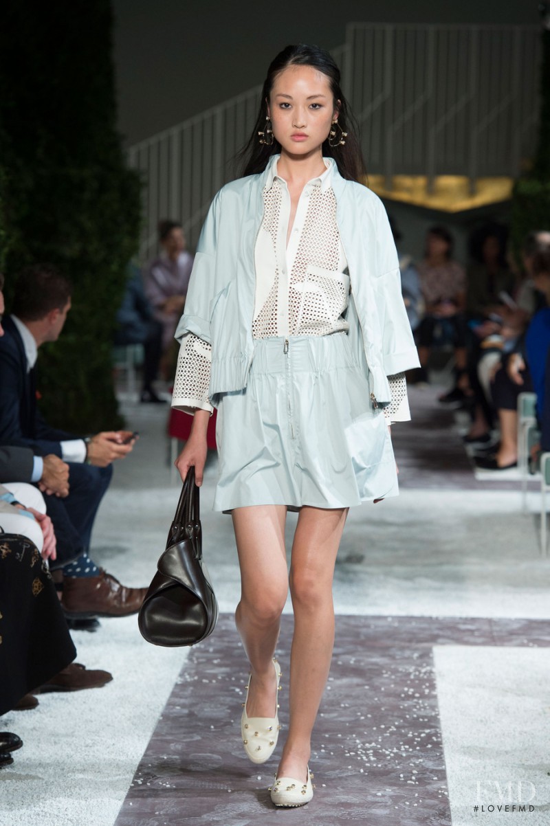 Jing Wen featured in  the Tod\'s fashion show for Spring/Summer 2015