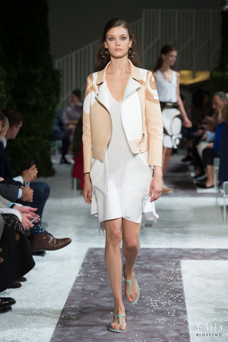 Diana Moldovan featured in  the Tod\'s fashion show for Spring/Summer 2015