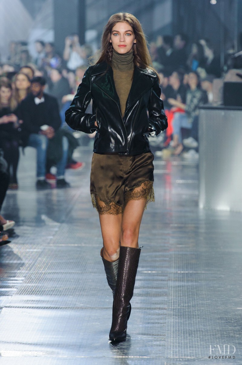 Samantha Gradoville featured in  the H&M fashion show for Autumn/Winter 2014