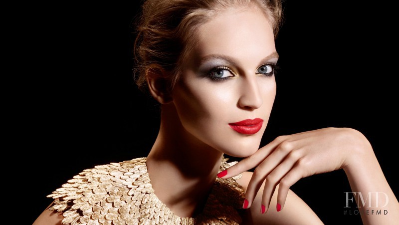 Vanessa Axente featured in  the Chanel Beauty COLLECTION PLUMES PRÉCIEUSES DE CHANEL advertisement for Holiday 2014