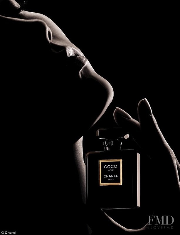 Karlie Kloss featured in  the Chanel Parfums Coco Noir advertisement for Autumn/Winter 2014