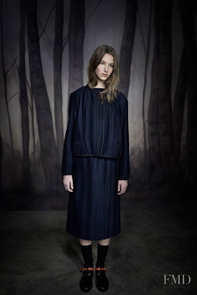 Sarah Harper featured in  the Ter Et Bantine fashion show for Pre-Fall 2014