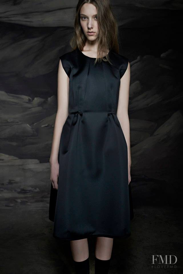 Sarah Harper featured in  the Ter Et Bantine fashion show for Pre-Fall 2014