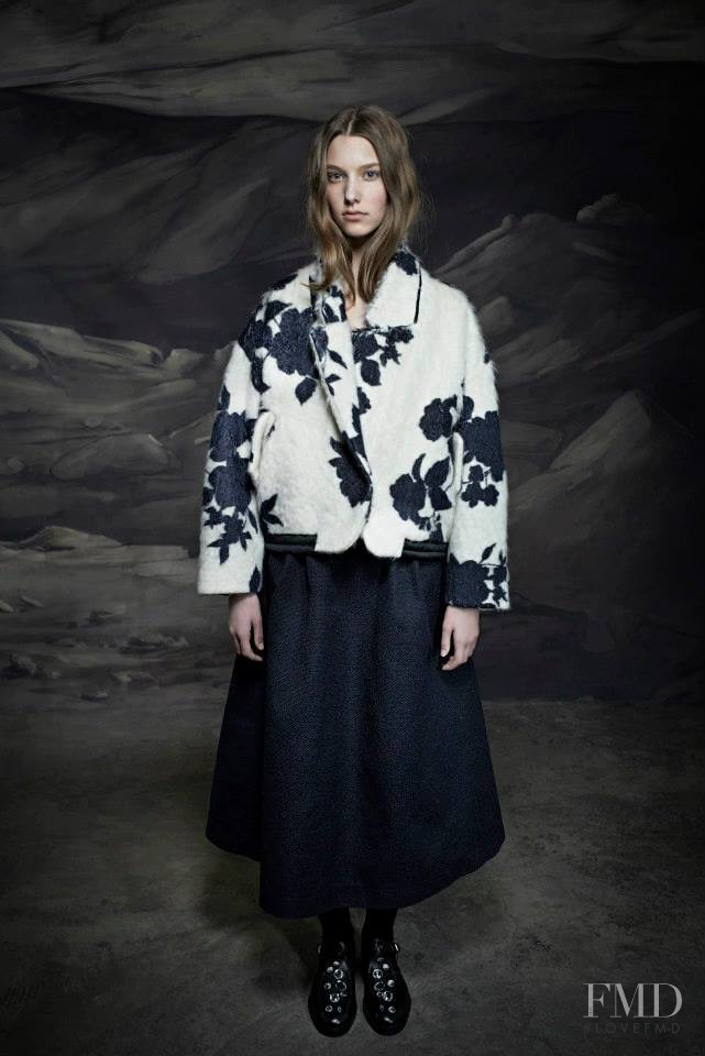 Sarah Harper featured in  the Ter Et Bantine fashion show for Pre-Fall 2014